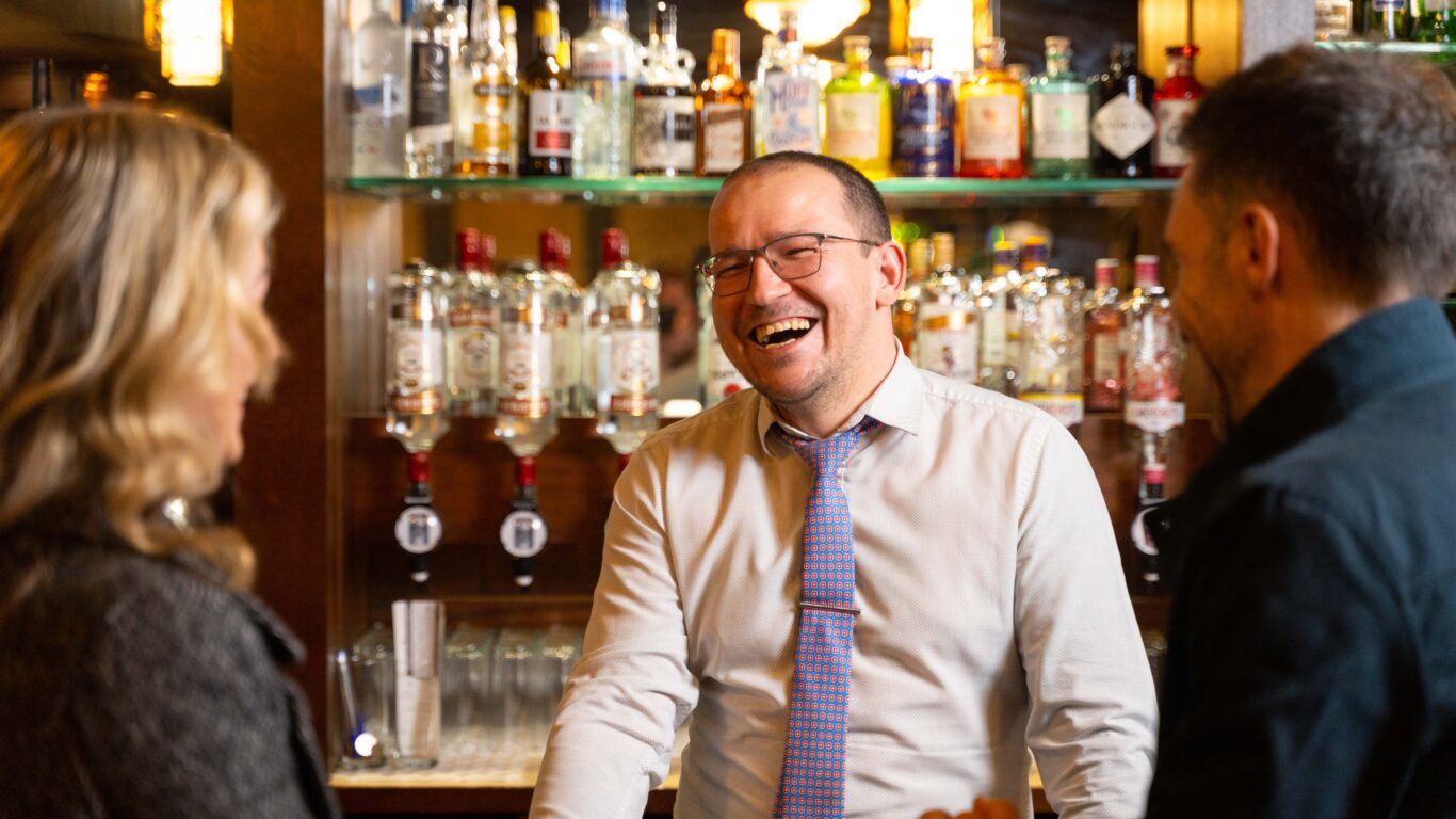 TheHunterBros_Dillons_Night-102